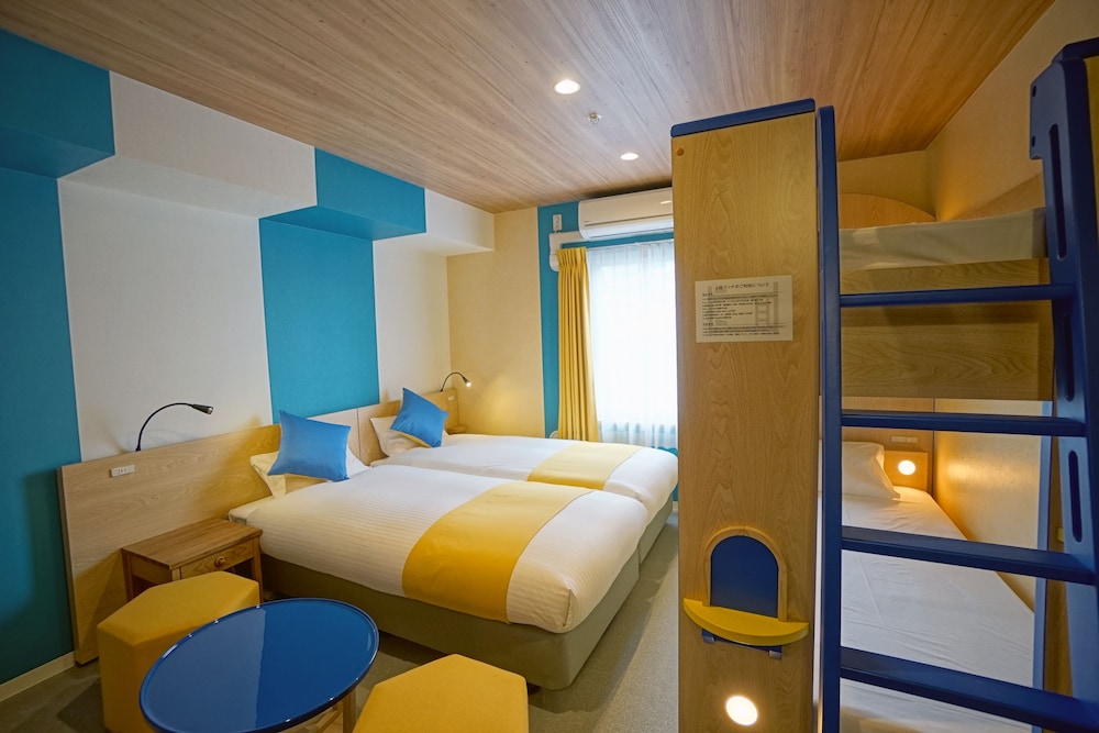 Family & Leisure 4, Non Smoking (1 bunk bed and 1 twin bed) photo 1