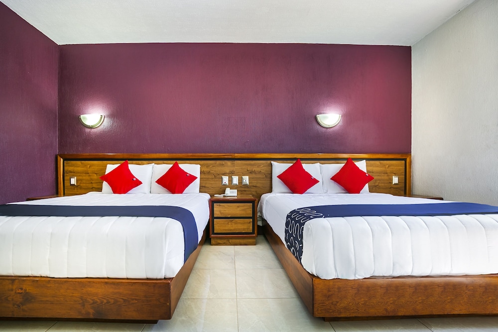 Standard Room, 2 Double Beds - Photo 5
