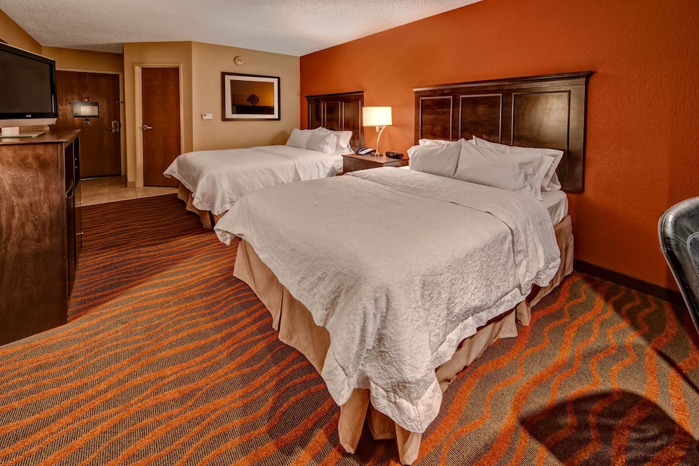 Room, 2 Queen Beds, Accessible, Non Smoking - Photo 3