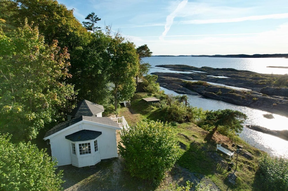 Chalet, Sea View