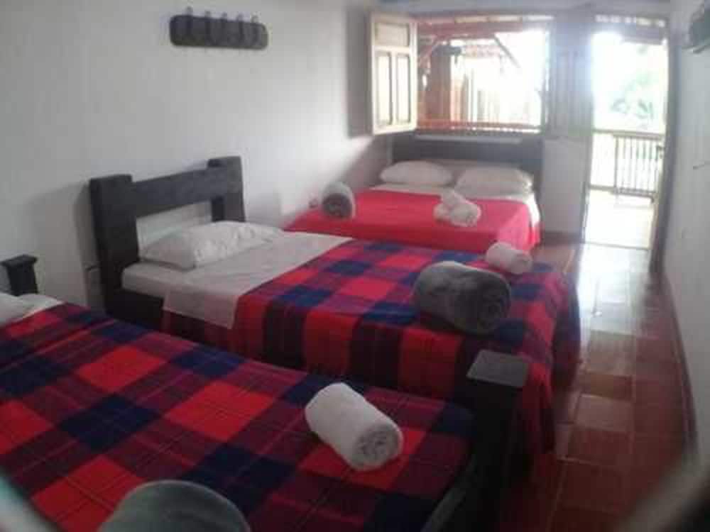 Standard Triple Room, Multiple Beds, Non Smoking