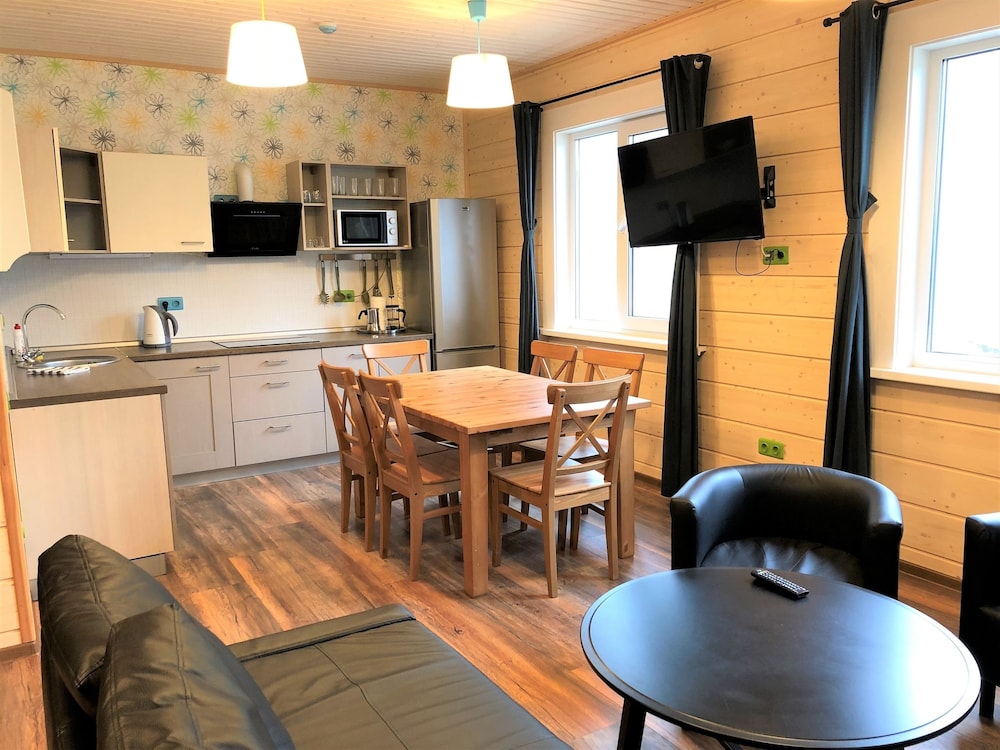 Classic House, 2 Bedrooms, Lake View, Beachfront photo 3