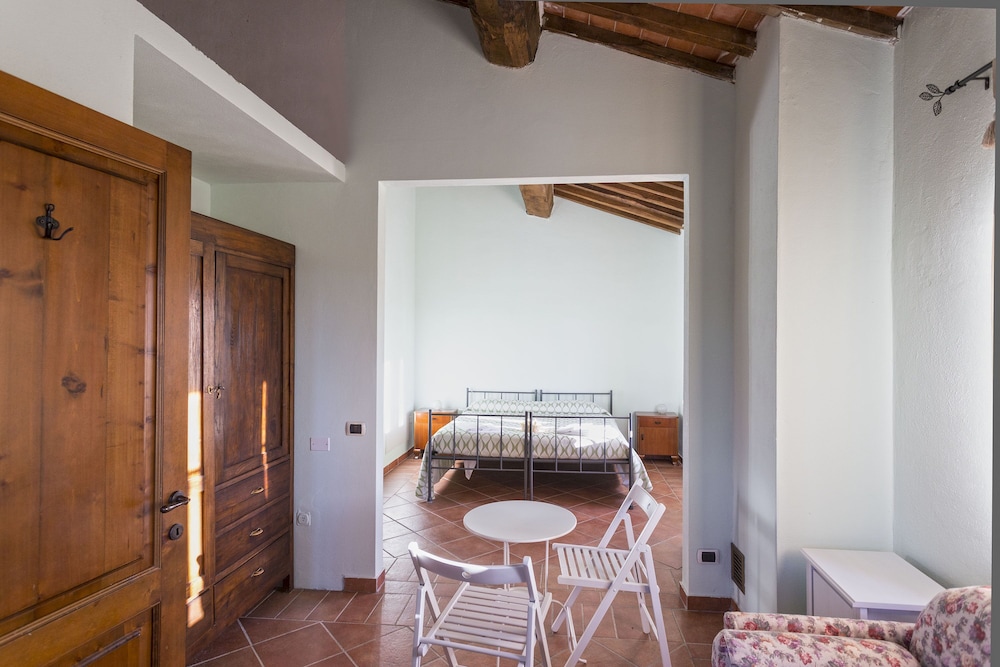 Classic Quadruple Room, Hill View, Annex Building photo 2