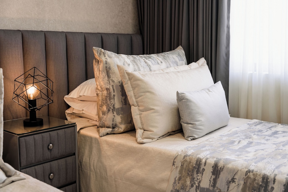 Luxury Apartment photo 3