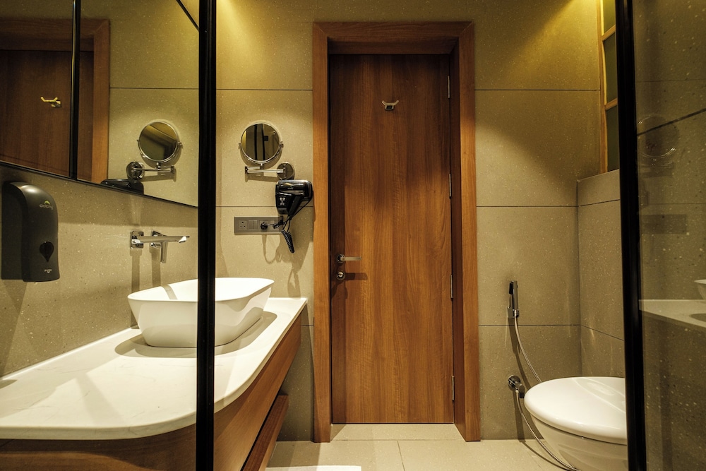 Urban Corner Room - Photo 38