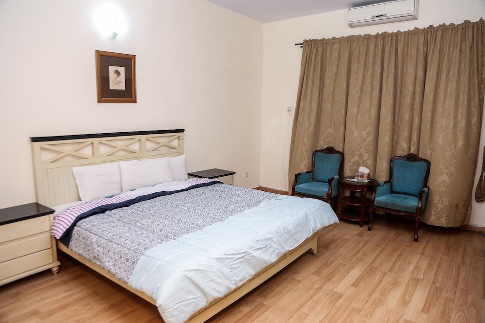 Standard Triple Room - Photo 3
