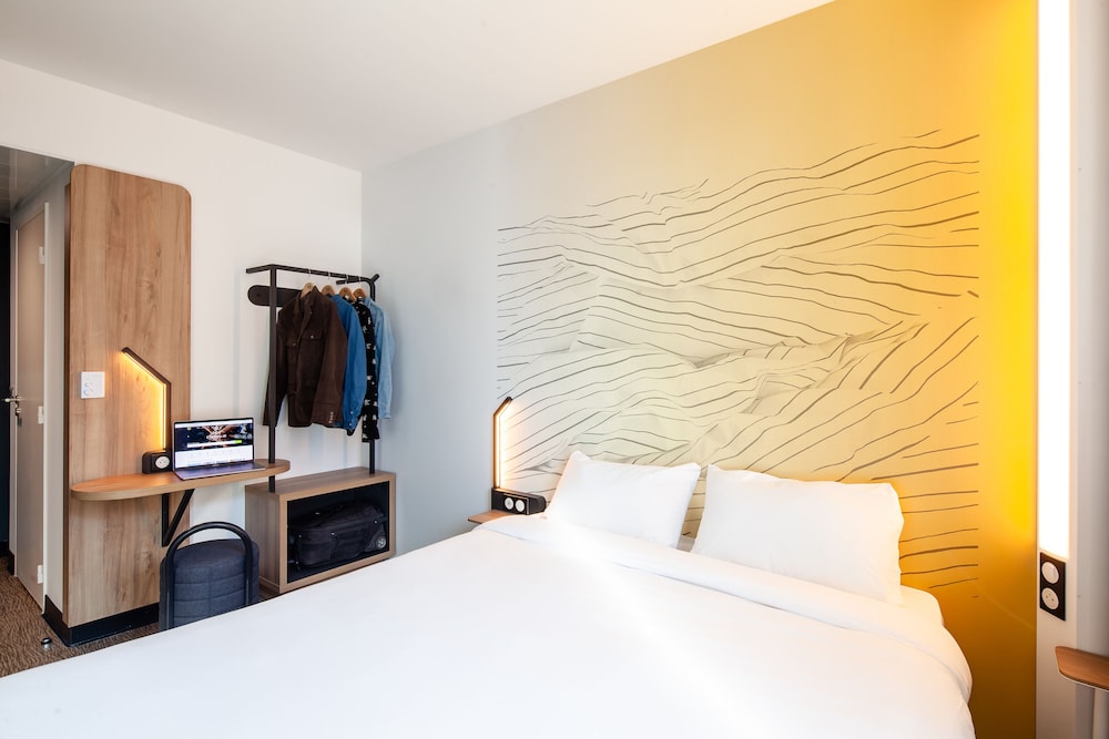 Double Room, Non Smoking - Photo 2