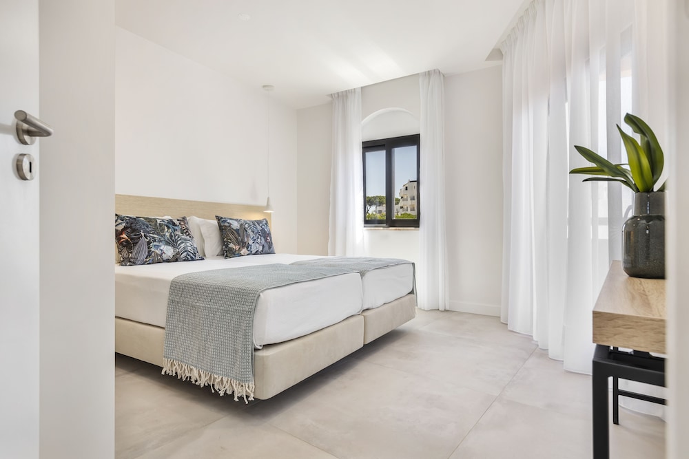 Family Apartment, 2 Bedrooms - Photo 4