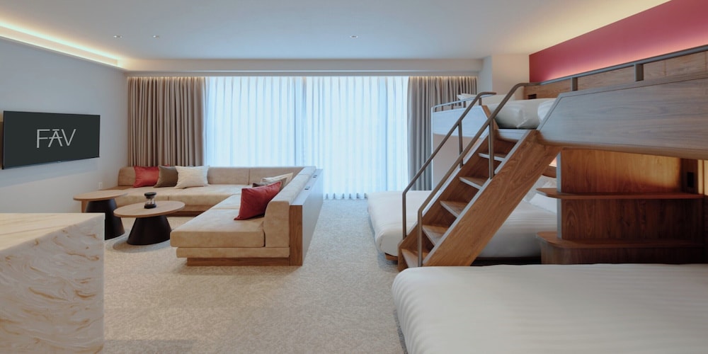 Deluxe Suite