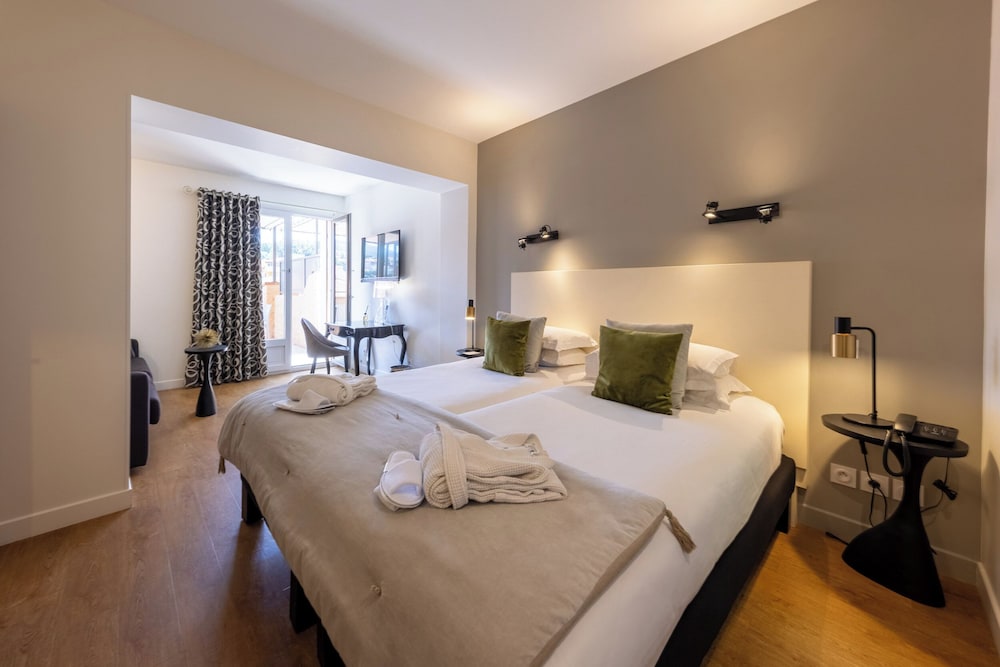 Junior Suite 4pax photo 1