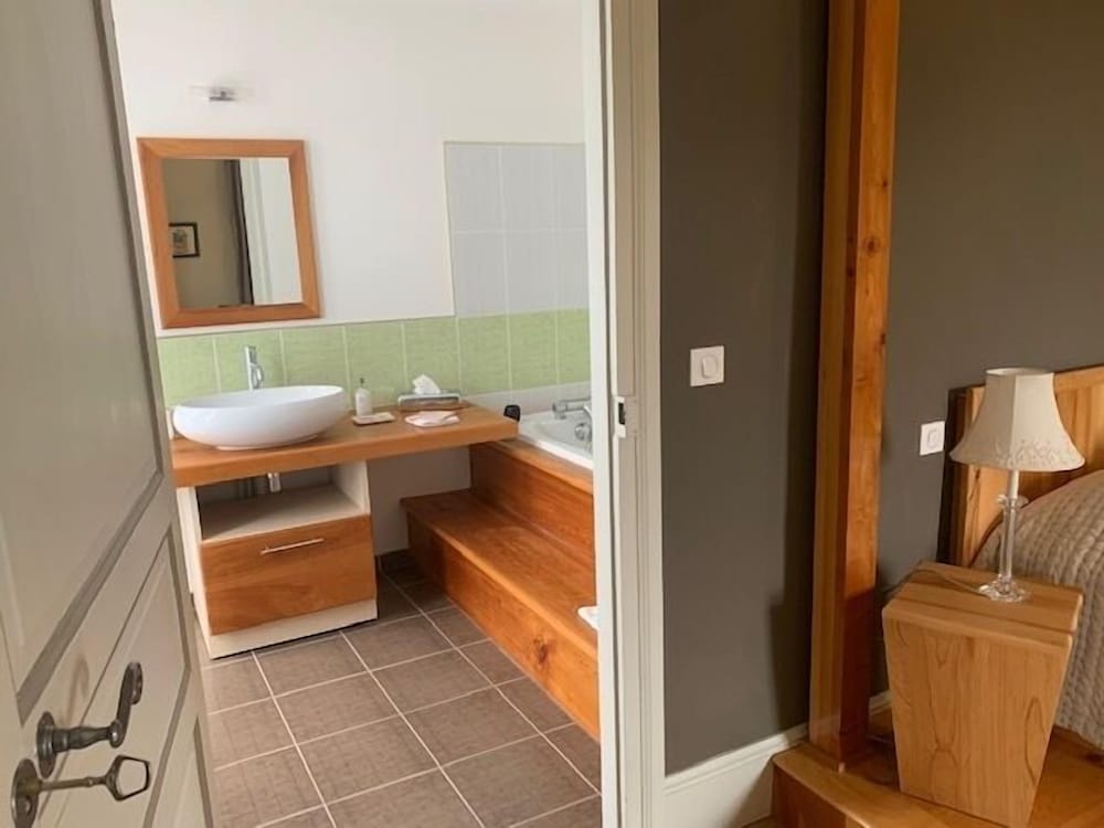 Deluxe Double Room, Ensuite, Garden View (Room 3) photo 2