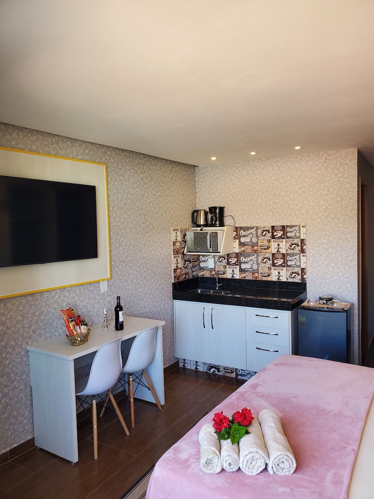 Deluxe Double Room - Photo 27