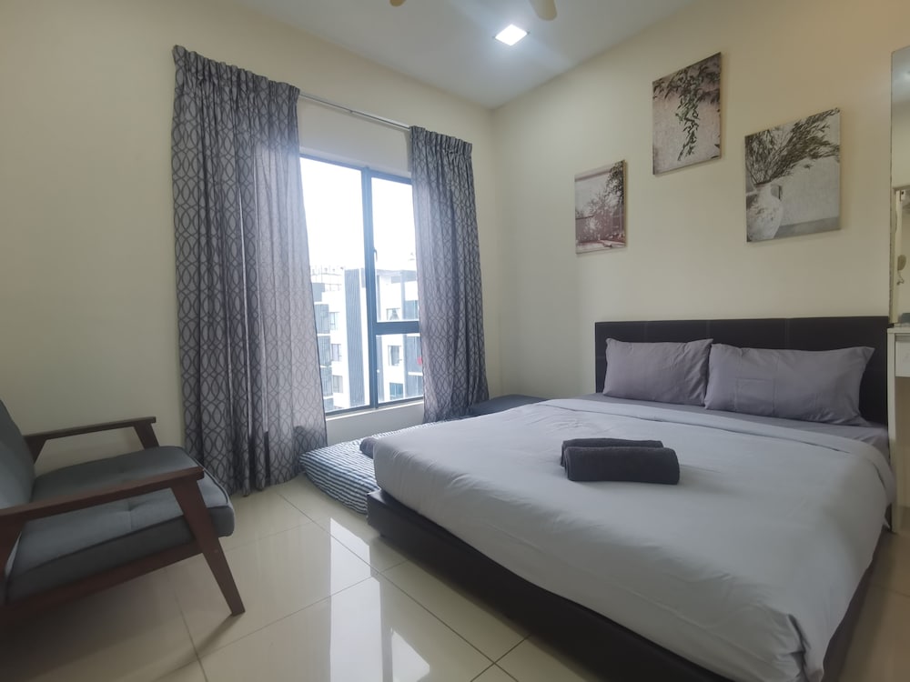Deluxe Apartment, 2 Bedrooms, Balcony, Sea View - Photo 1
