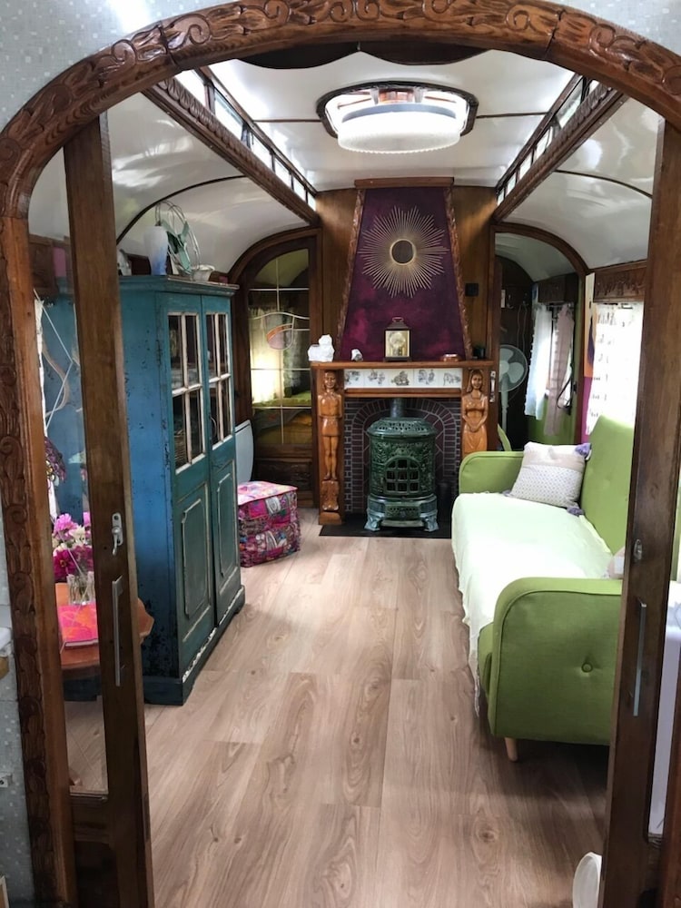 Gypsy Caravan photo 1