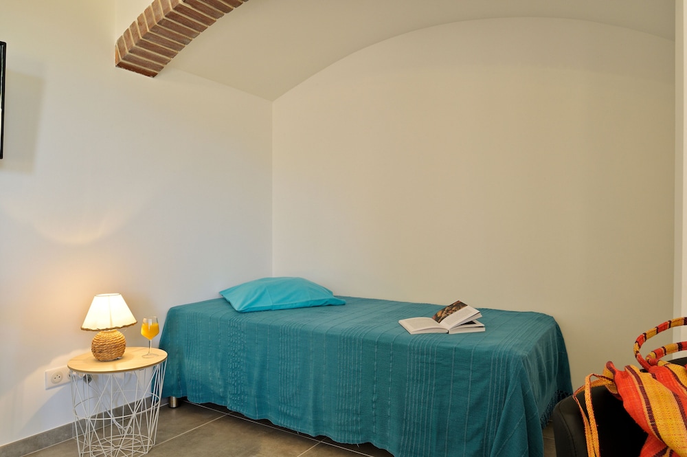 Apartment, Ensuite (T2 - 3 personnes - RDC) photo 3