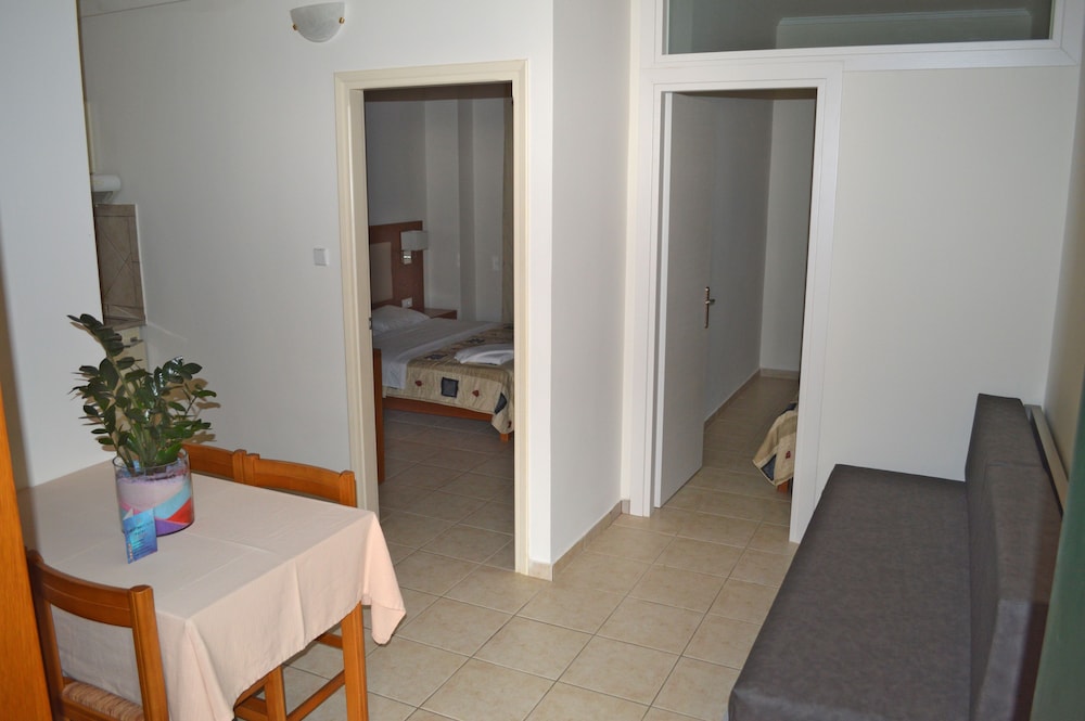 Family Apartment, 2 Bedrooms photo 1