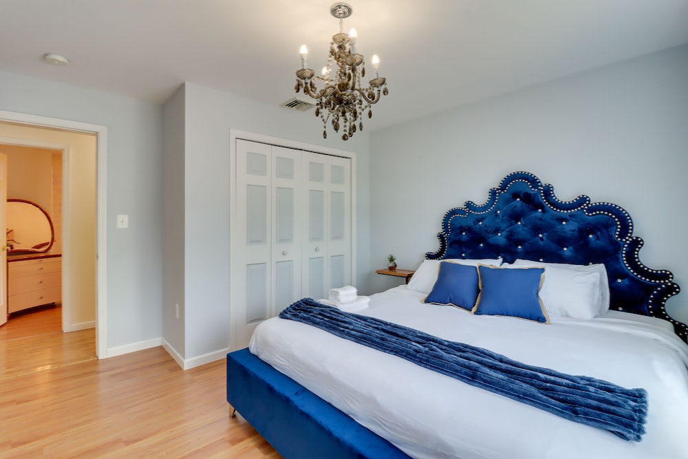 House (6 Bedrooms) photo 3