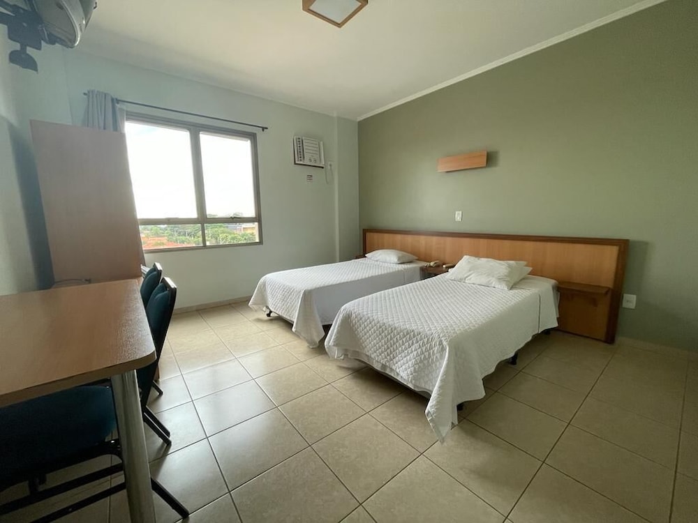 Economy Twin Room photo 1