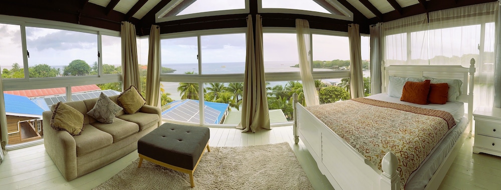 Honeymoon Suite, Ocean View