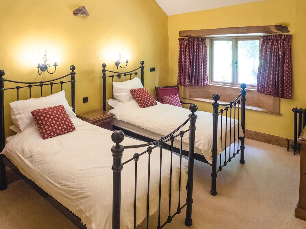 Deluxe Twin Room, Ensuite, Garden View (Room 1) photo 2