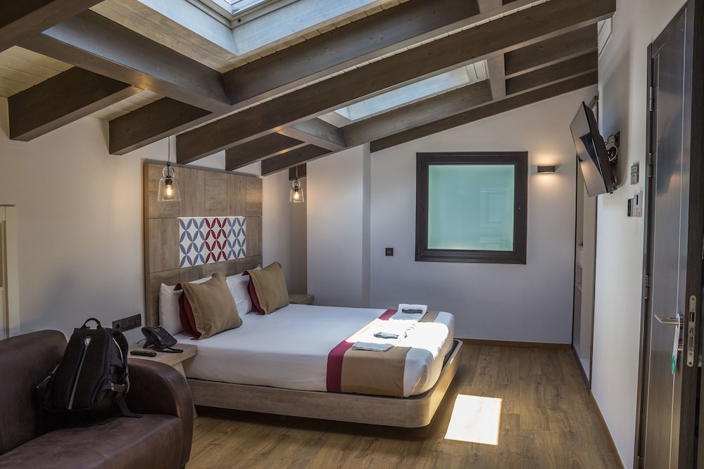 Deluxe Double Room, Hot Tub photo 2