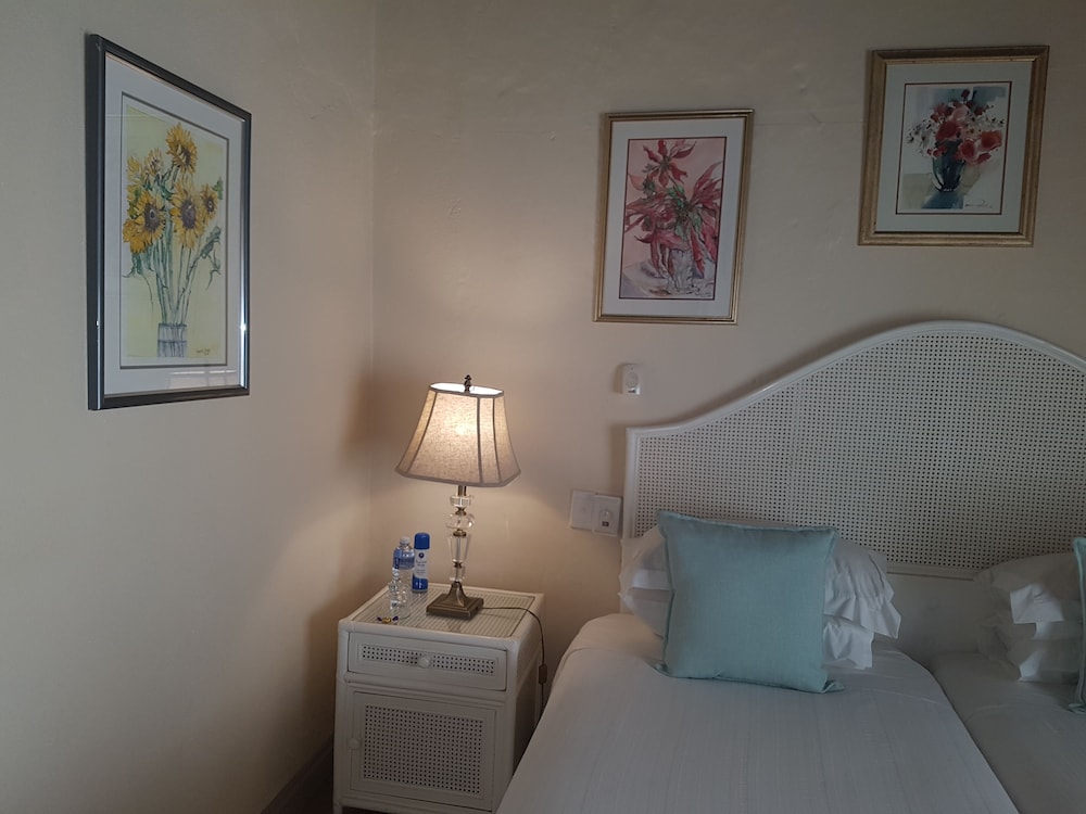 Standard Room photo 3