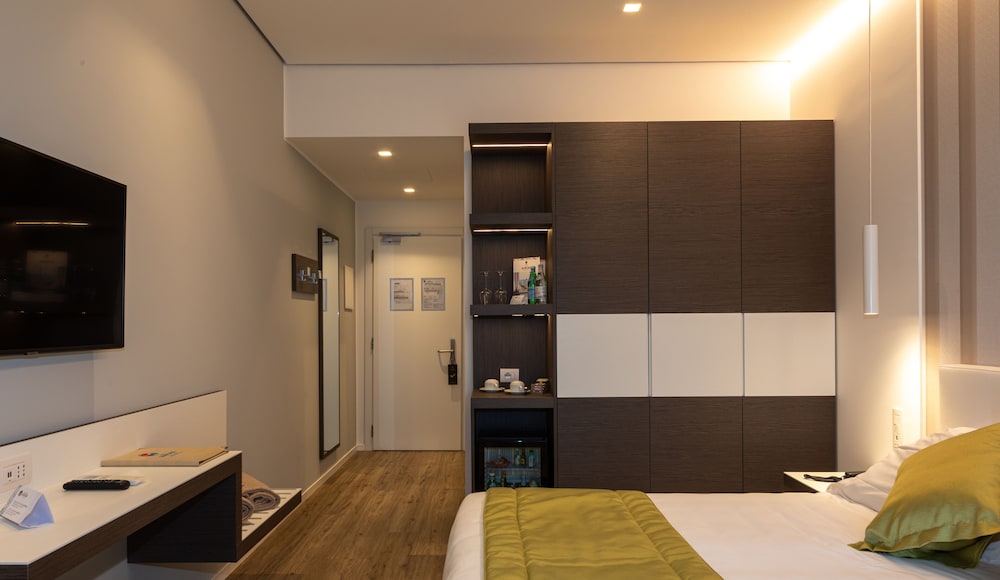 Design Double or Twin Room (Beach access included) photo 1