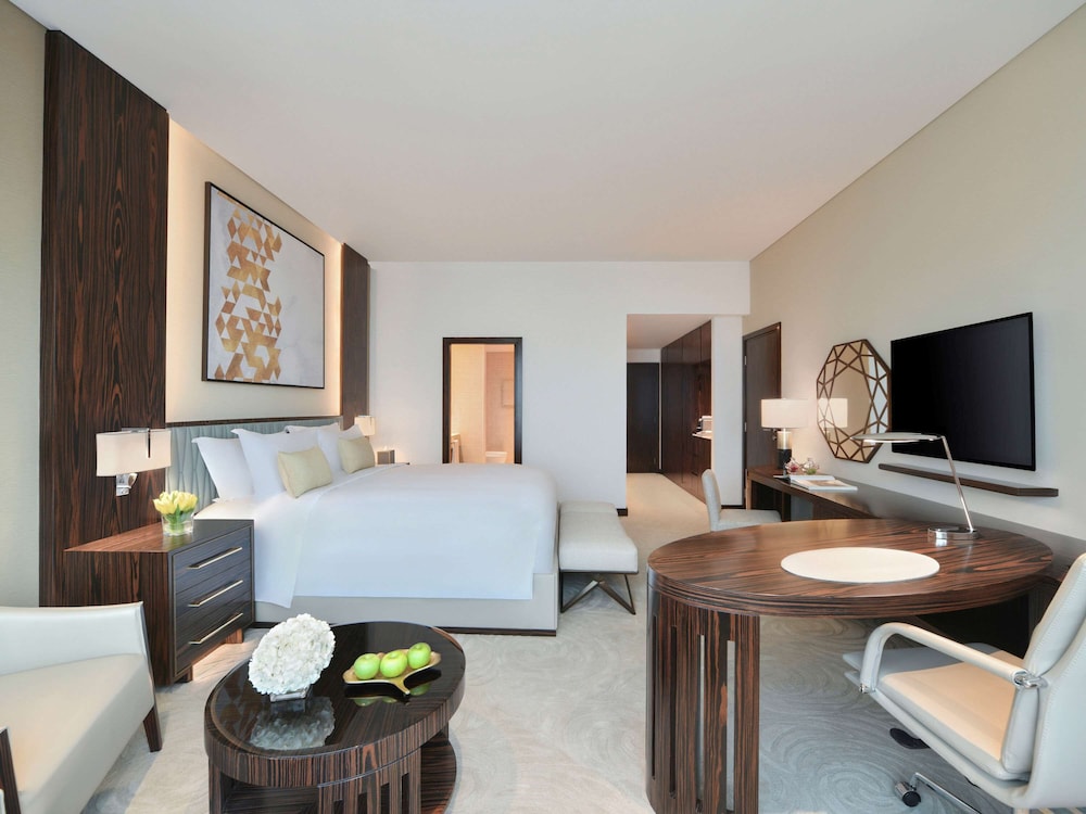 Deluxe Room, 1 King Bed