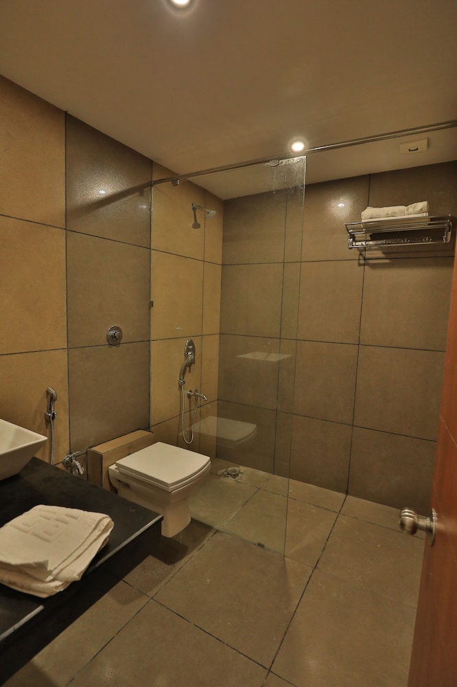 Deluxe Double Room photo 2