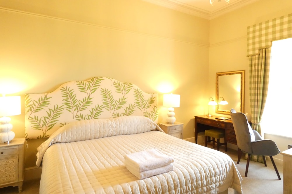 Deluxe Twin Room, Partial Sea View photo 3