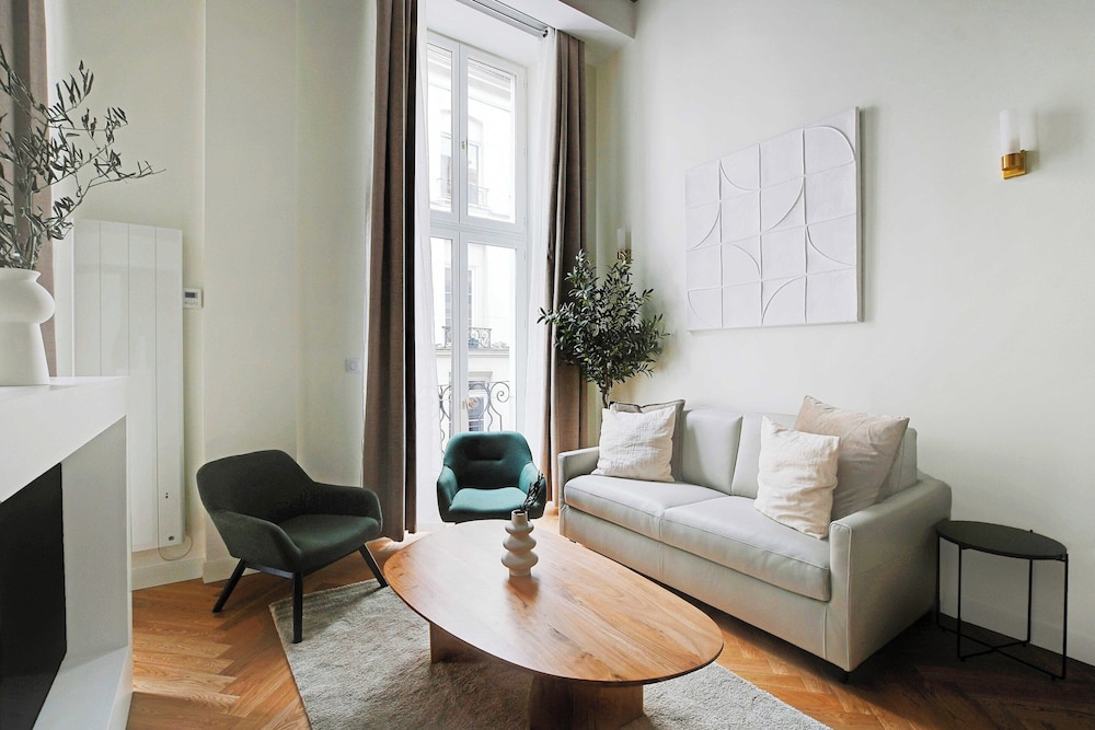 Apartment photo 1