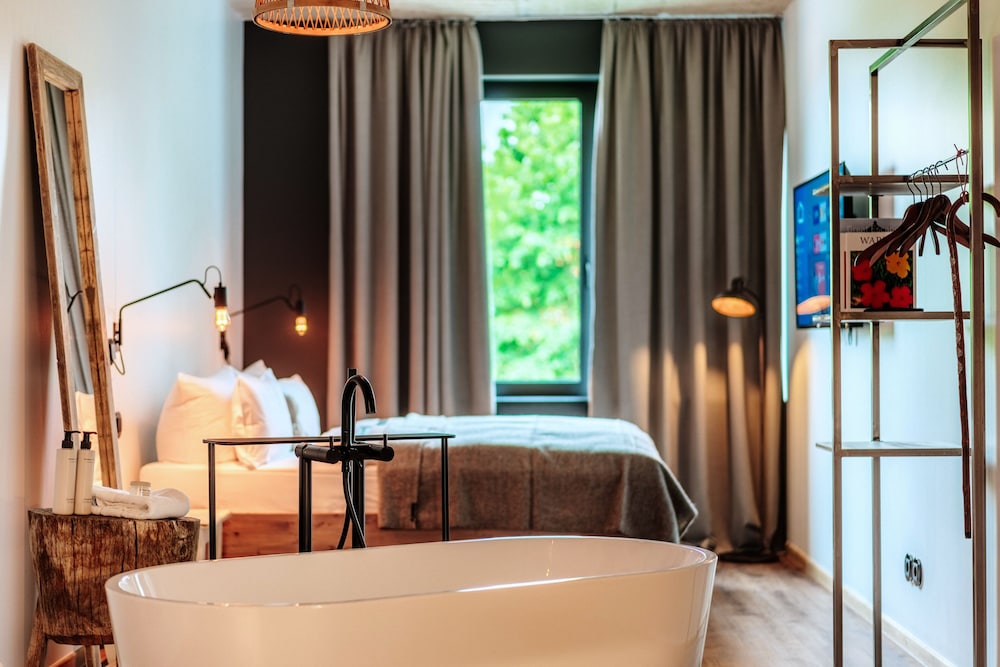 Deluxe Double Room, Non Smoking, Bathtub