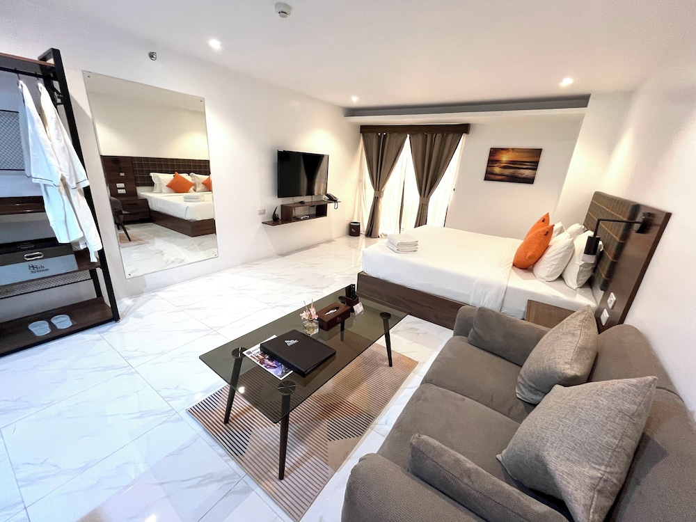 Premier Studio