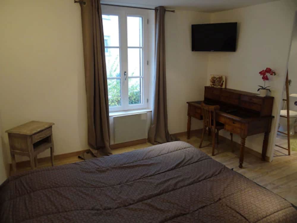 Standard Double Room - Photo 4