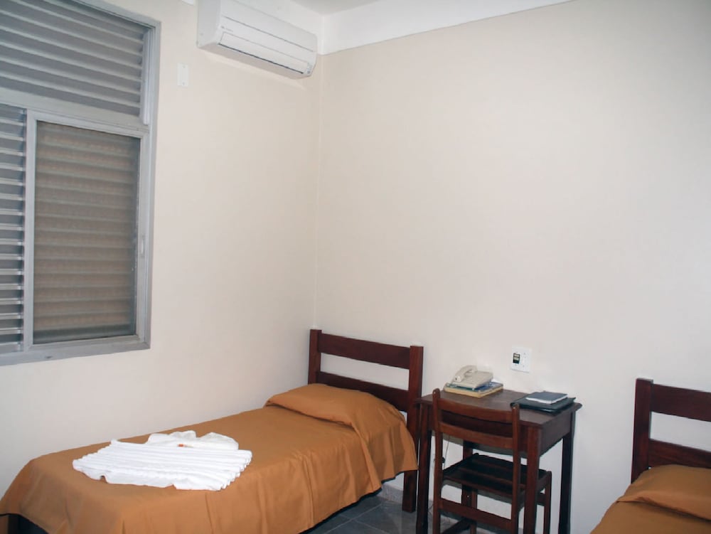 Deluxe Twin Room photo 3
