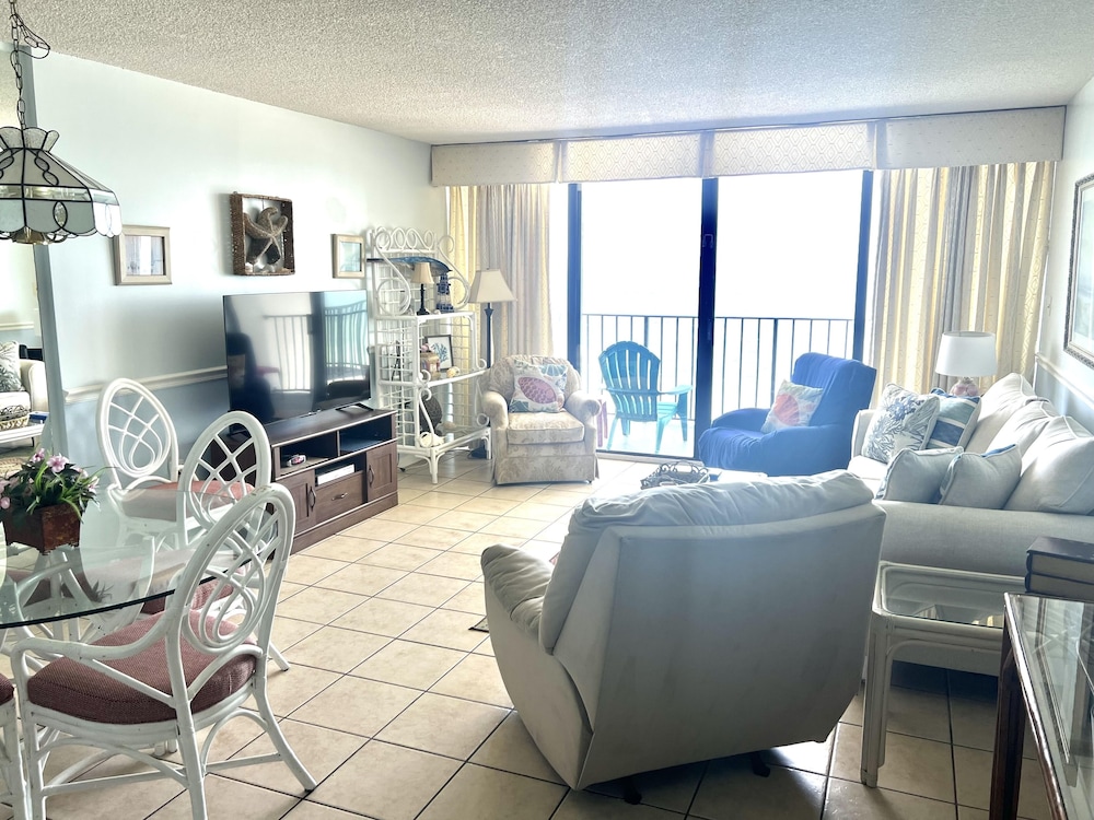 Condo, 3 Bedrooms photo 1