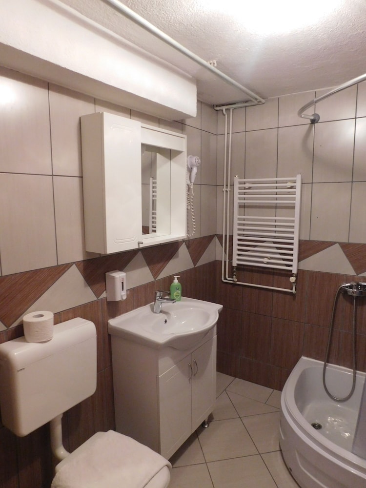 Comfort Apartment, 1 Bedroom, Balcony, Garden View photo 2