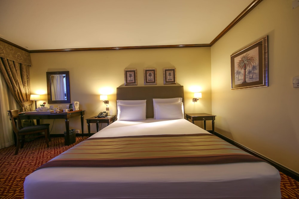 Executive Suite, Garden View