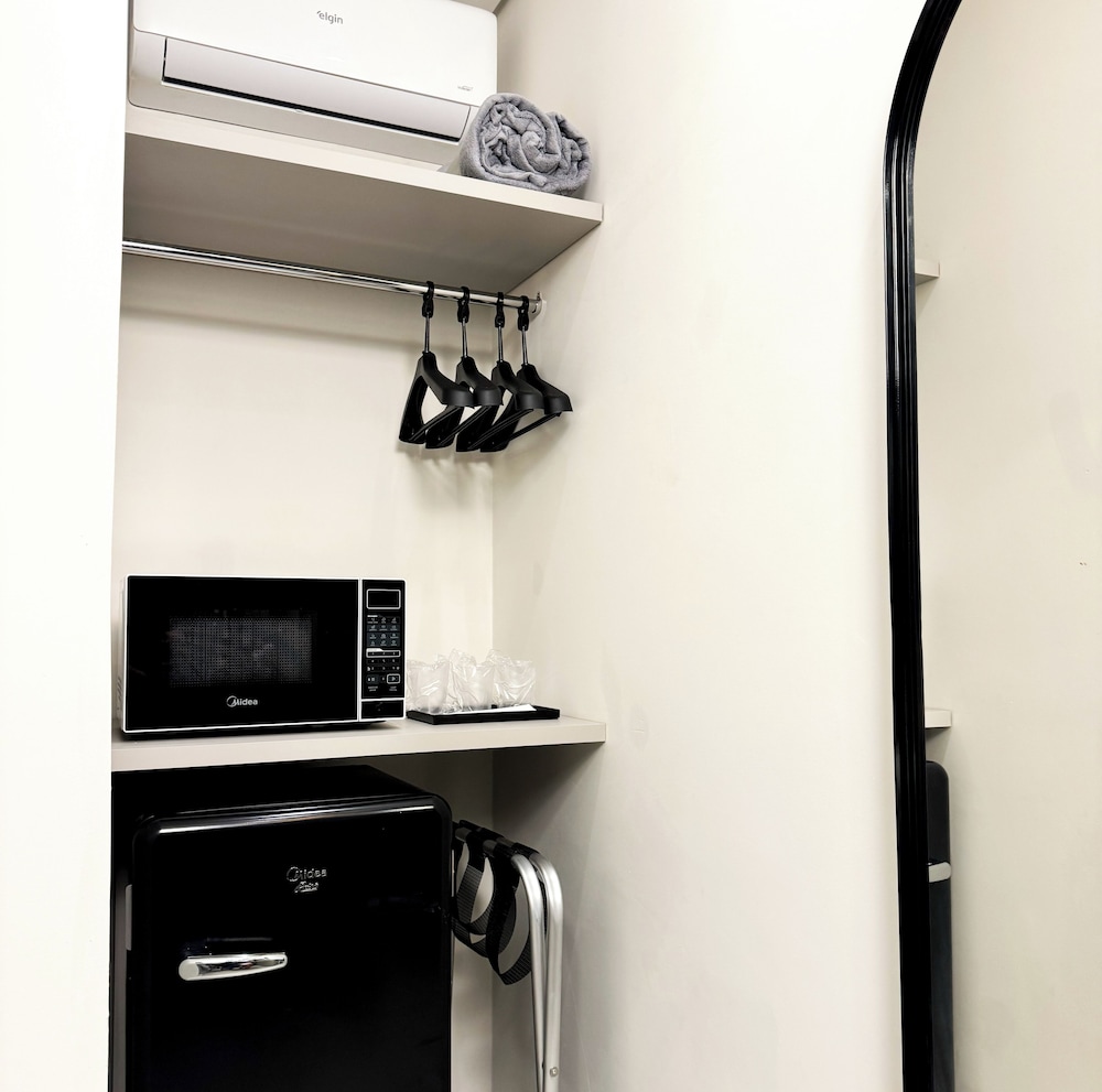 Economy Suite, Private Bathroom photo 2