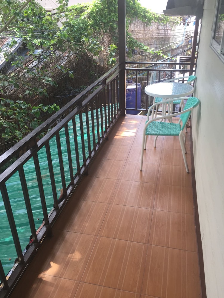 Shared Dormitory With Air Condition photo 3