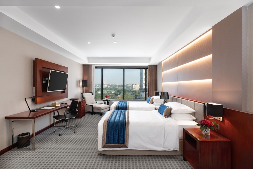 Premier Deluxe Room - Photo 4