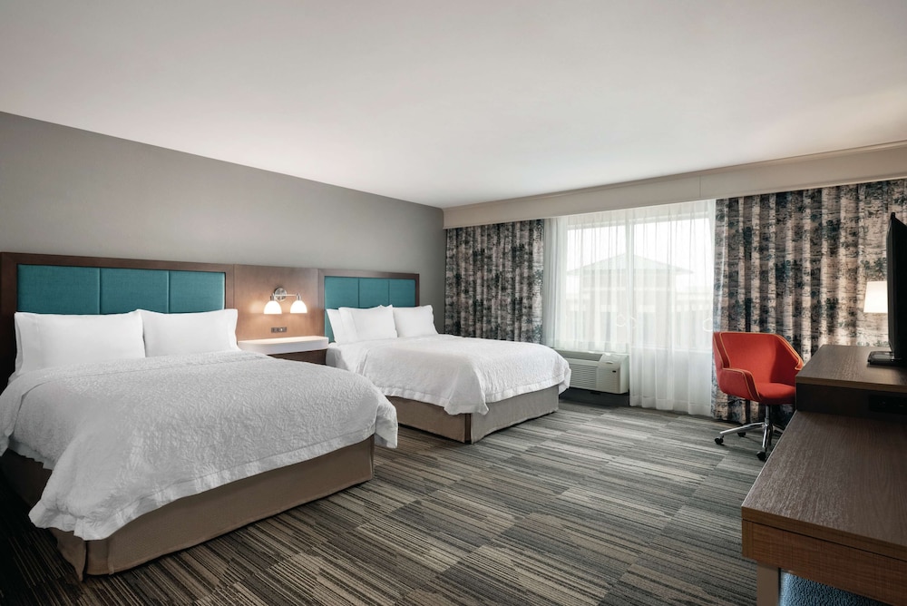 Room, 2 Queen Beds, Accessible, Bathtub (Mobility & Hearing) photo 1