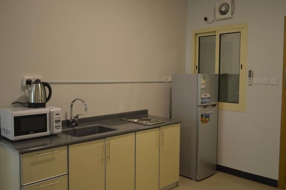 One Bedroom Apartment - Photo 4