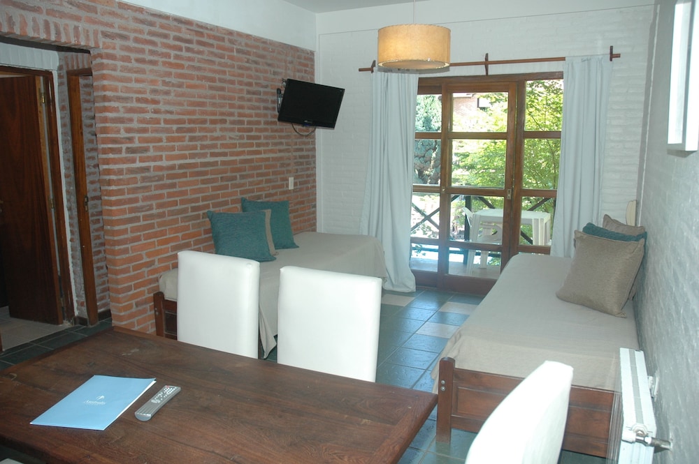 Bungalow, 2 Bedrooms photo 1
