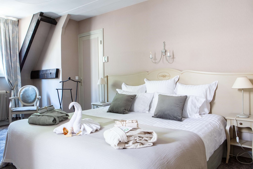 Suite, Multiple Beds, Non Smoking, Terrace (Living Room;with Sofabed) - Photo 1