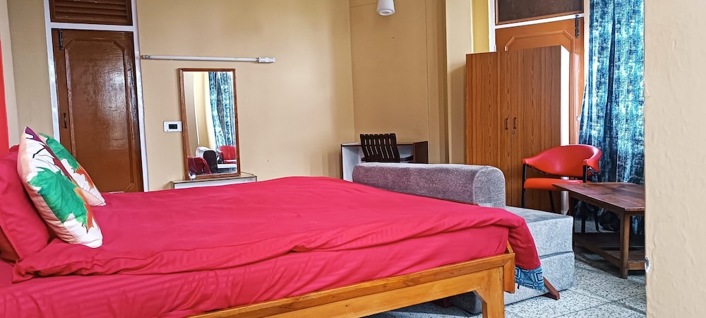 Standard Room, 1 Queen Bed photo 1