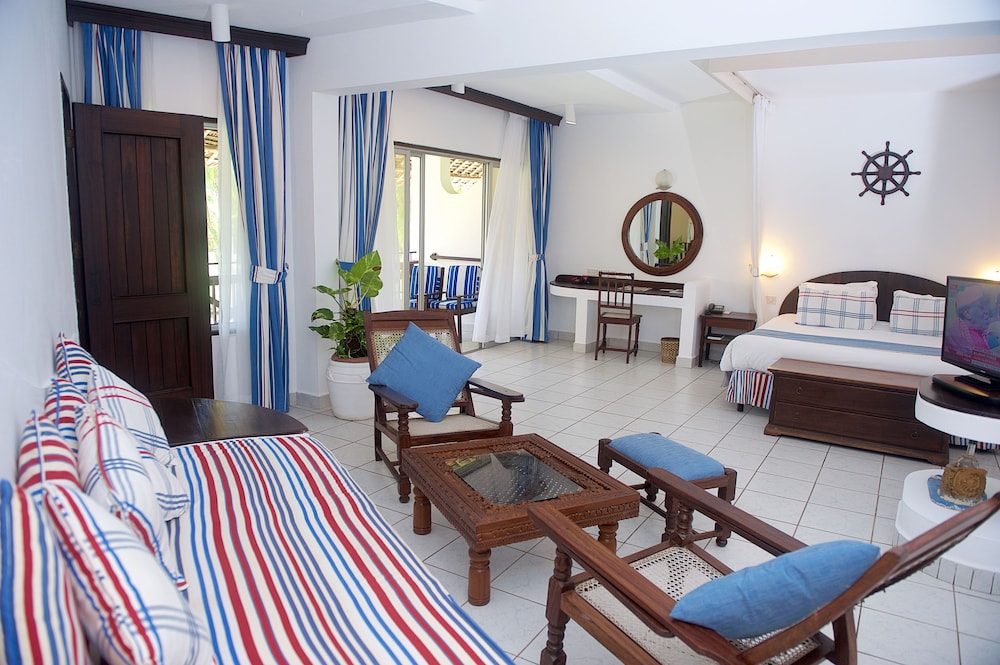 Executive Garden Cabin - Photo 1