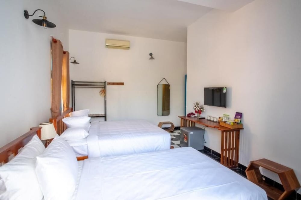 Panorama Deluxe Triple Room with Balcony photo 3