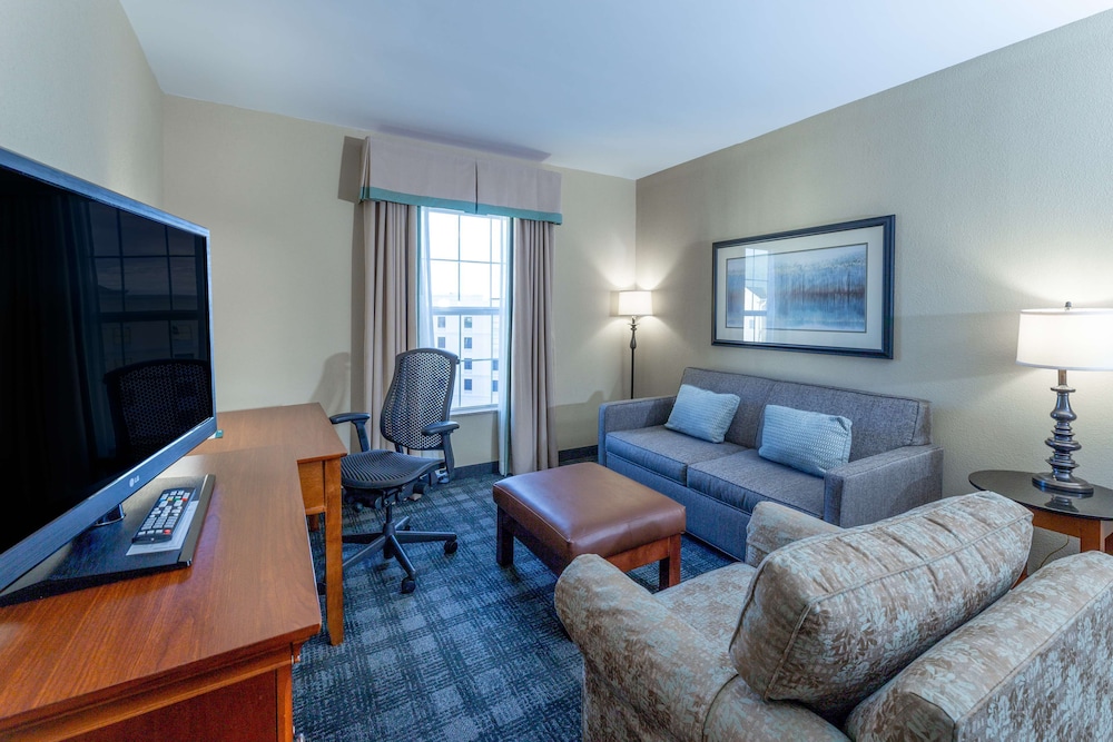 Suite, 1 King Bed, Non Smoking - Photo 1