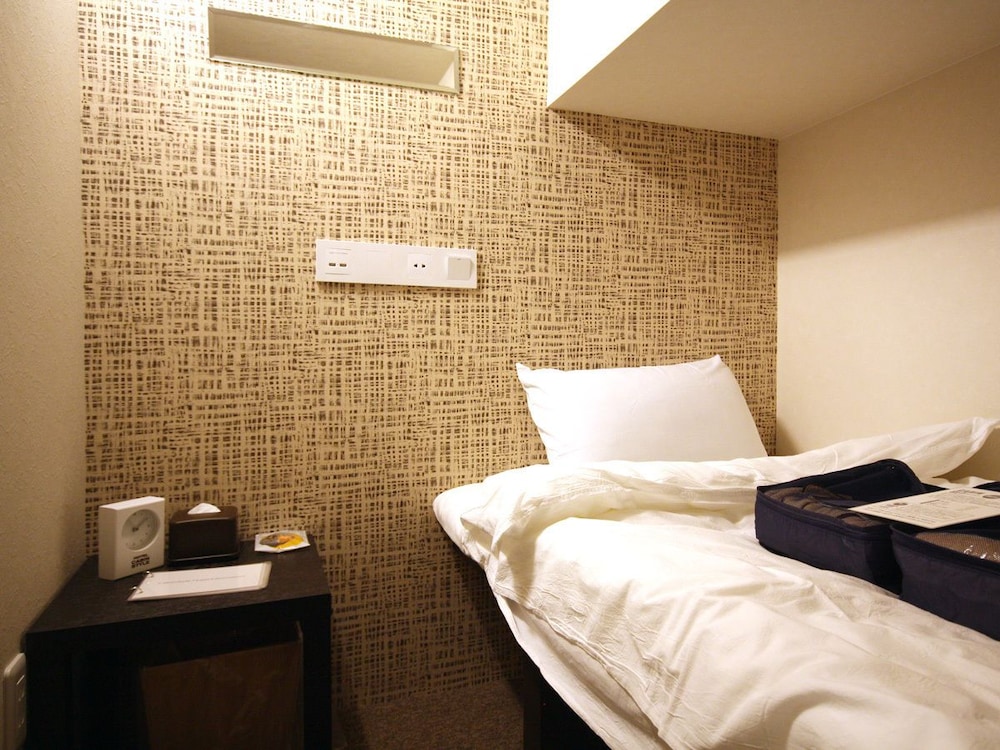 Lower Cabin Room, Men Only photo 1